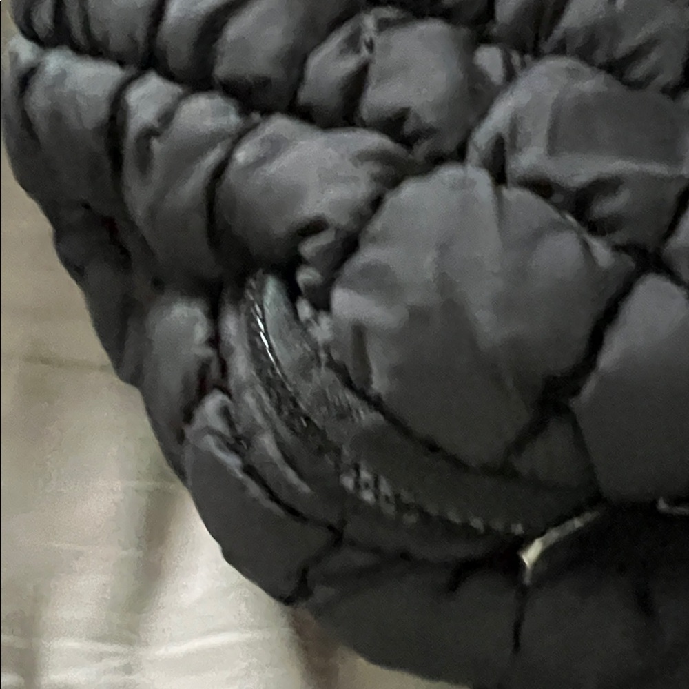 Quilted Black Shoulder or Crossbody Bag - Picture 4 of 4
